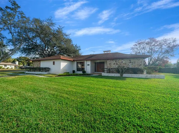 33326 Tewksbury Dr, Leesburg, FL 34788