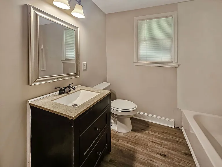 382 Cologne Dr SE — Photo 23