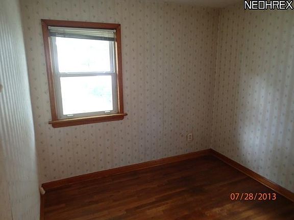 5th image of 3334 Grovewood Ave