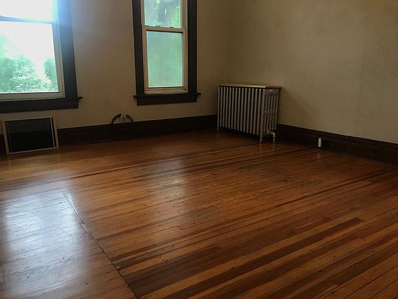 2nd image of 1607 N Gilpin St APT 7