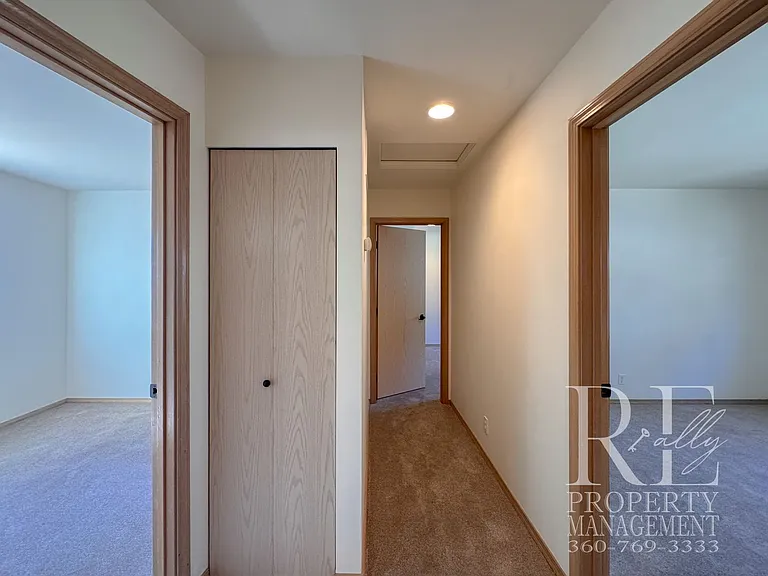 7250 Valley Wood Pl NE — Photo 23