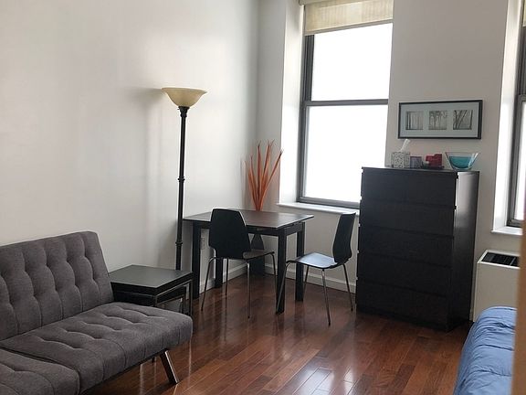 4th image of 82 Beaver St APT 708