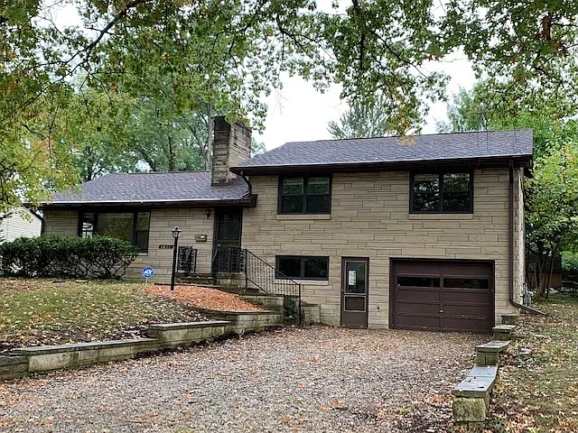 1516 S Clifton Ave photo 1