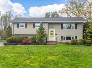 12 Henry St, Succasunna, NJ 07876