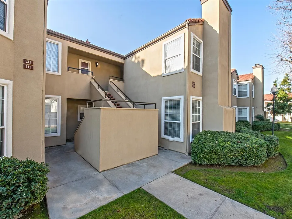 8153 N Cedar Ave #210
