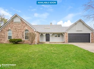 8916 Country Walk Dr, Indianapolis, IN
