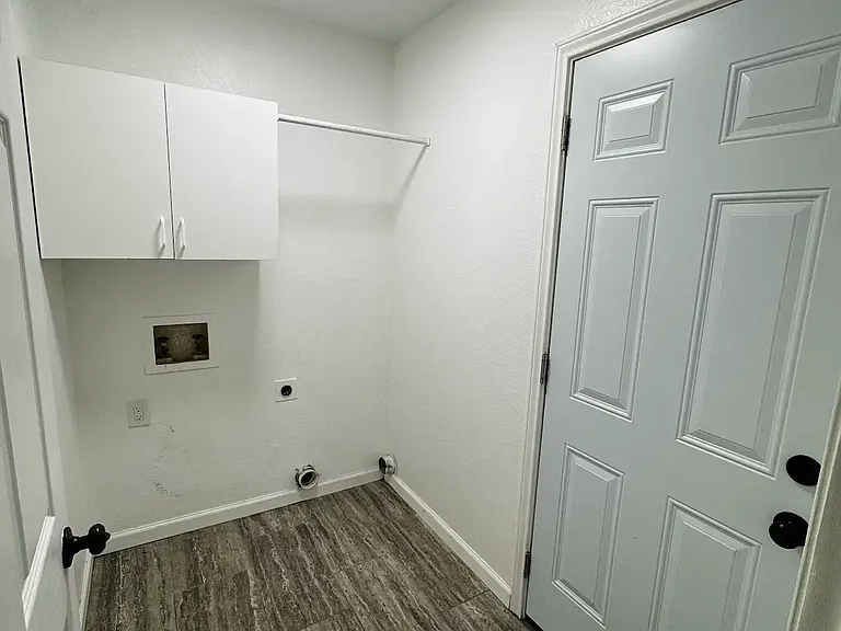 410 Turtle Creek Dr — Photo 10