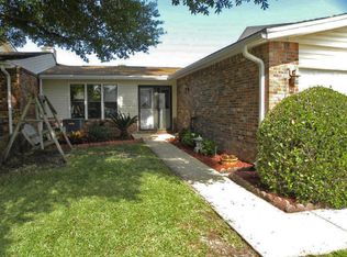 811 Holbrook Cir, Fort Walton Beach, FL 32547