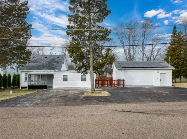 37544 N Columbus Ave, Lake Villa, IL 60046