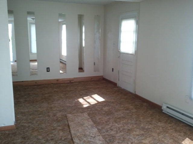 2nd image of 711 Maple St