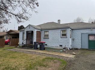 2488 Roberts Rd, Medford, OR 97504