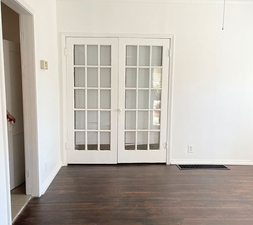 114 N Plum St. 114 N Plum St Hutchinson, KS Zillow Apartments for