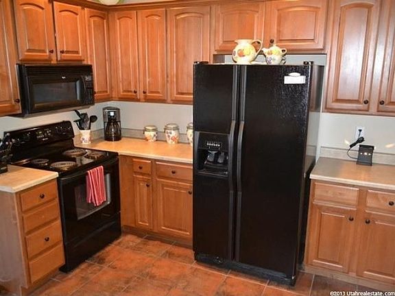 3rd image of 4932 W Mimosa St