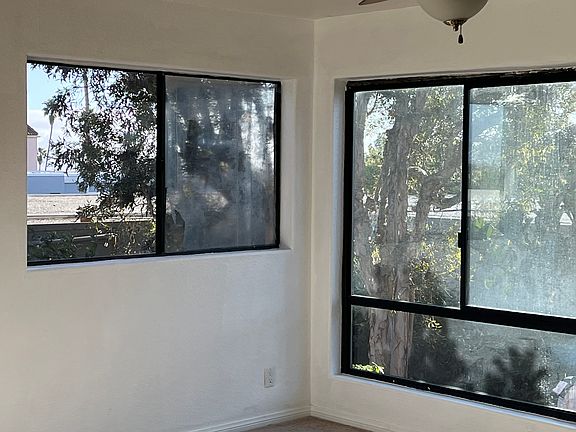 5th image of 4766 Noyes St
