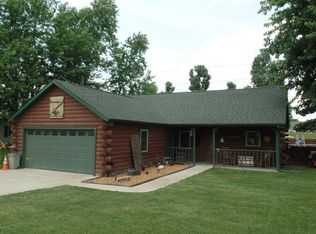102 Jackson Ln, Energy, IL 62933