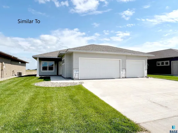 2421 E Gunnar St, Brandon, SD 57005