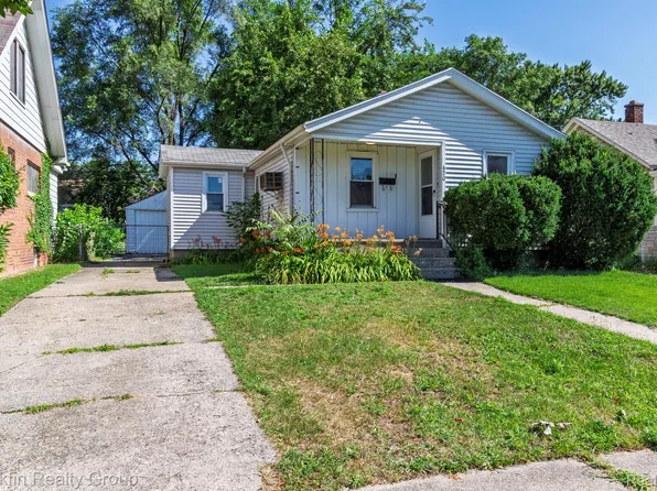 420 W Browning Ave, Hazel Park, MI 48030