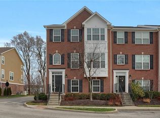 970 Rosalind Pl, Carmel, IN 46032