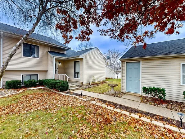 1002 E 18th St, Norwalk, IA 50211
