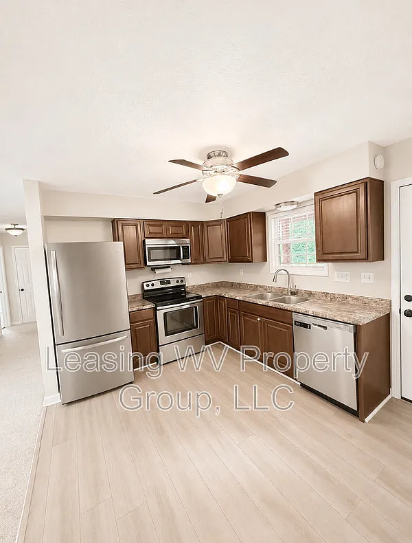 4 bed, 1.5 bath, 1600 sqft, $1,675 — Photo 4