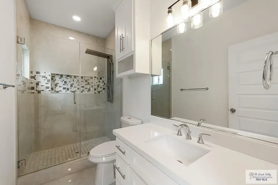 4 bed, 1984 sqft, $3,000 — Photo 4