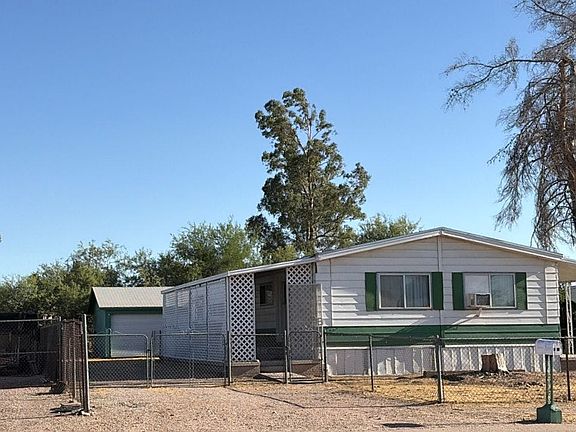 3rd image of 2641 W Curtis Rd