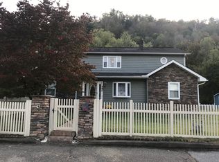 580 Park Ave, Danville, WV 25053