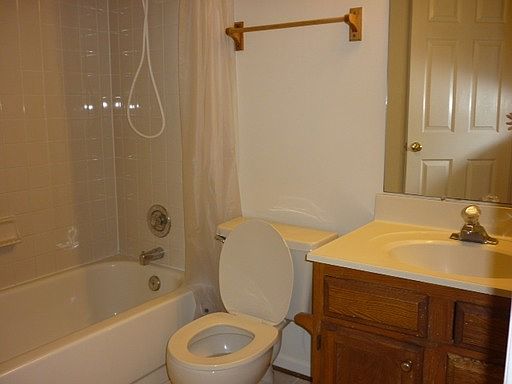 4th image of 20503 Staffordshire Dr