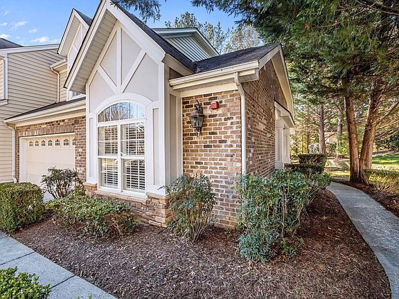 2nd image of 209 Beringer Pl