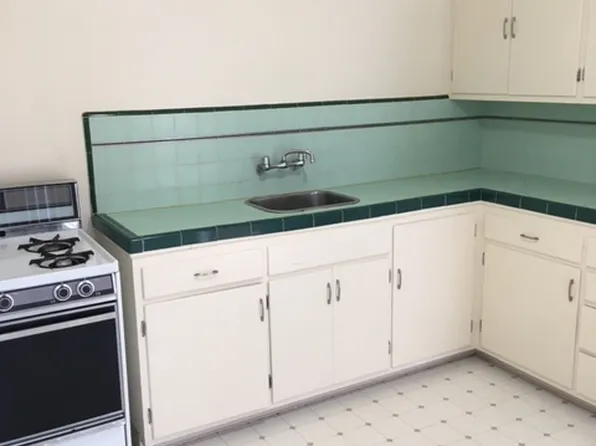 137 E Moltke St APT 3, Daly City, CA 94014