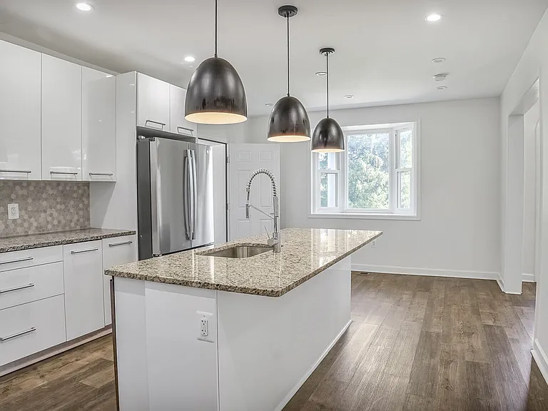 4515 Old Branch Ave — Photo 6