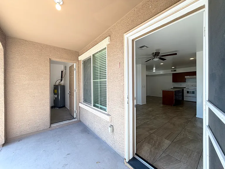 10402 N 9th Ave #A — Photo 14