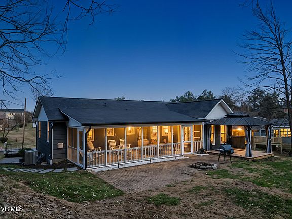 2nd image of 220 Susong Ln