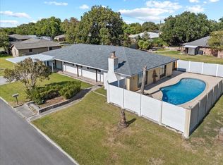 140 Bay Ridge Dr, Beach City, TX 77523