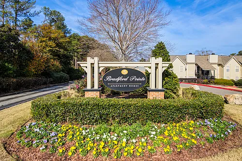 Bradford Pointe Photo 1