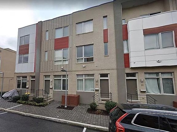 Facade, community facing