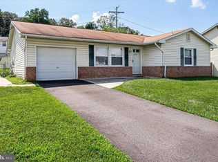 896 Winterhaven Dr, Gambrills, MD 21054