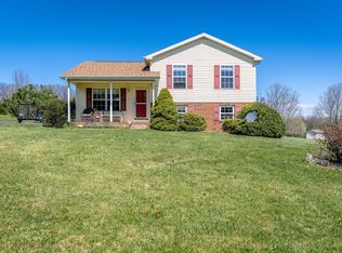 1075 Chestnut Ridge Rd, Staunton, VA