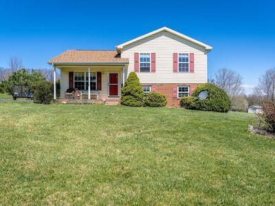 1075 Chestnut Ridge Rd, Staunton, VA, 24401