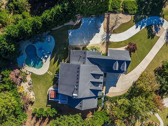 3rd image of 6513 Sunset Ct