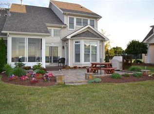 452 Bay Breeze Dr #452, Sandusky, OH 44870