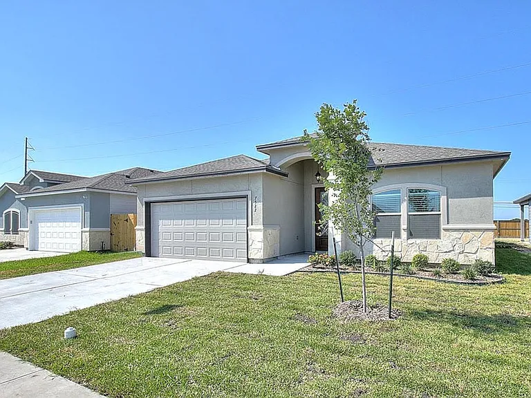 7522 Sable Creek Dr — Photo 3