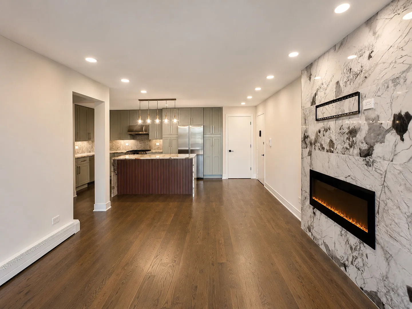 3 bed, 1250 sqft, $2,400 — Photo 3