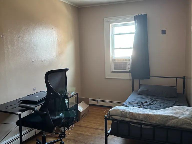 28 Harrison Ave — Photo 1