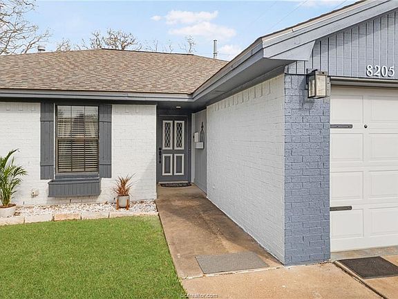 3rd image of 8205 Raintree Dr
