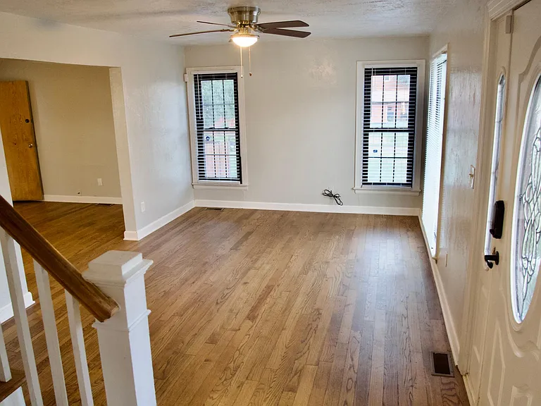 Entry way view 2