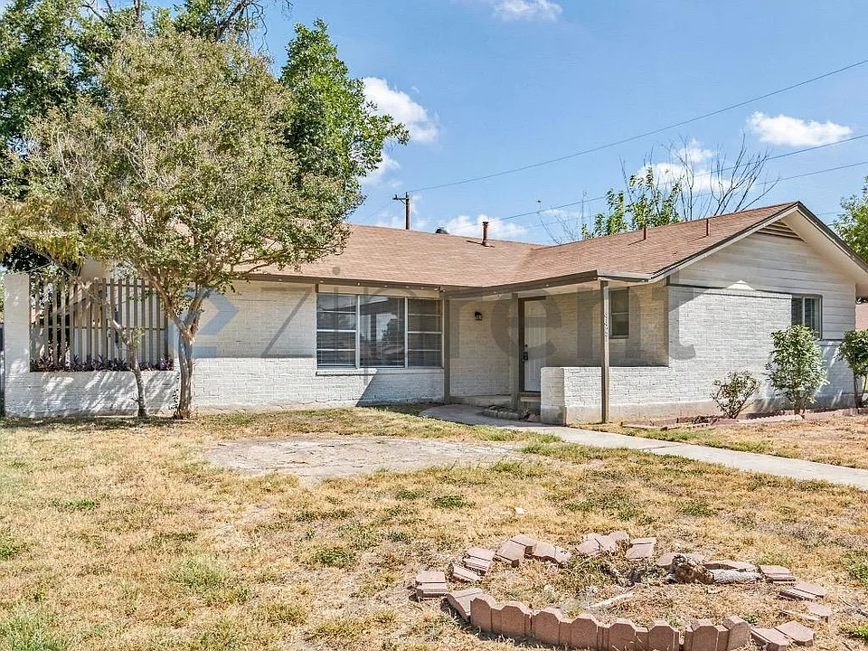 4427 Jamestown Dr