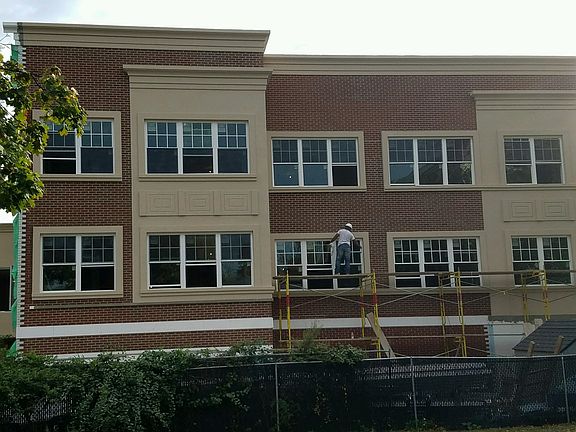 2nd image of 425 New York Ave #1