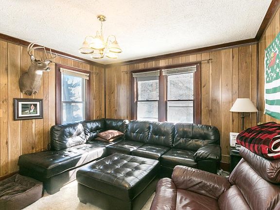 3rd image of 1685 Edgerton St