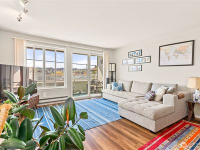 2448 NW 59th Street #302, Seattle, WA, 98107